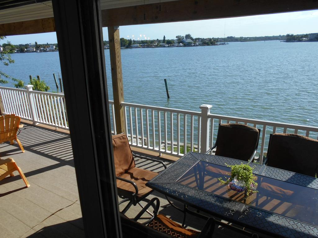 3000 Sq Ft Beach And Bay Condo St. Pete Beach Eksteriør billede