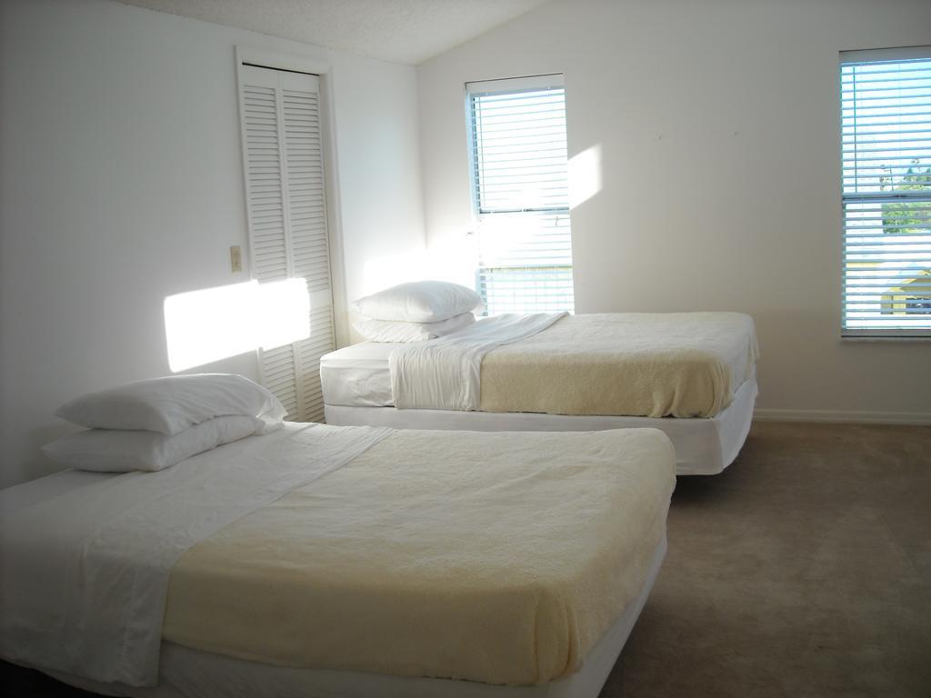 3000 Sq Ft Beach And Bay Condo St. Pete Beach Eksteriør billede
