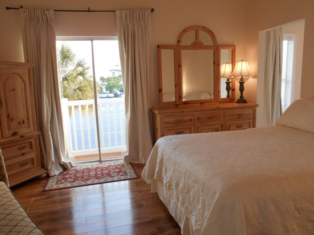 3000 Sq Ft Beach And Bay Condo St. Pete Beach Eksteriør billede