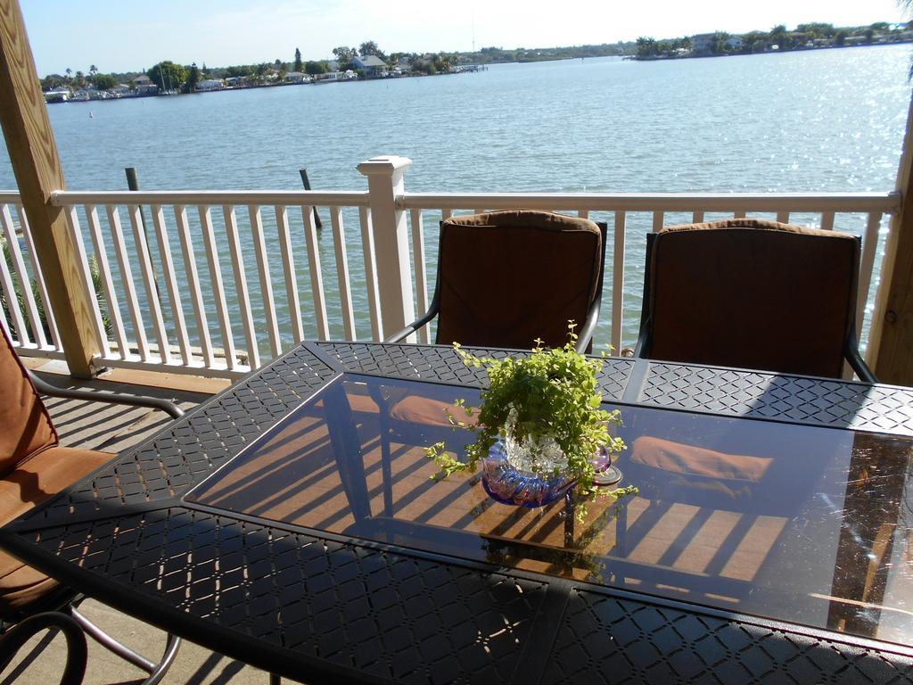 3000 Sq Ft Beach And Bay Condo St. Pete Beach Eksteriør billede
